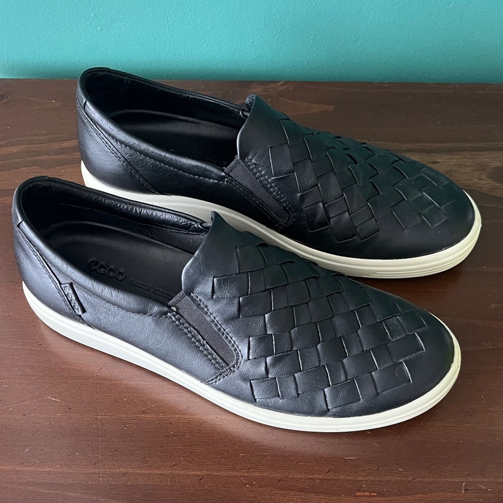 Ecco Women’s Soft 7 Black Woven Slip-On Sneakers